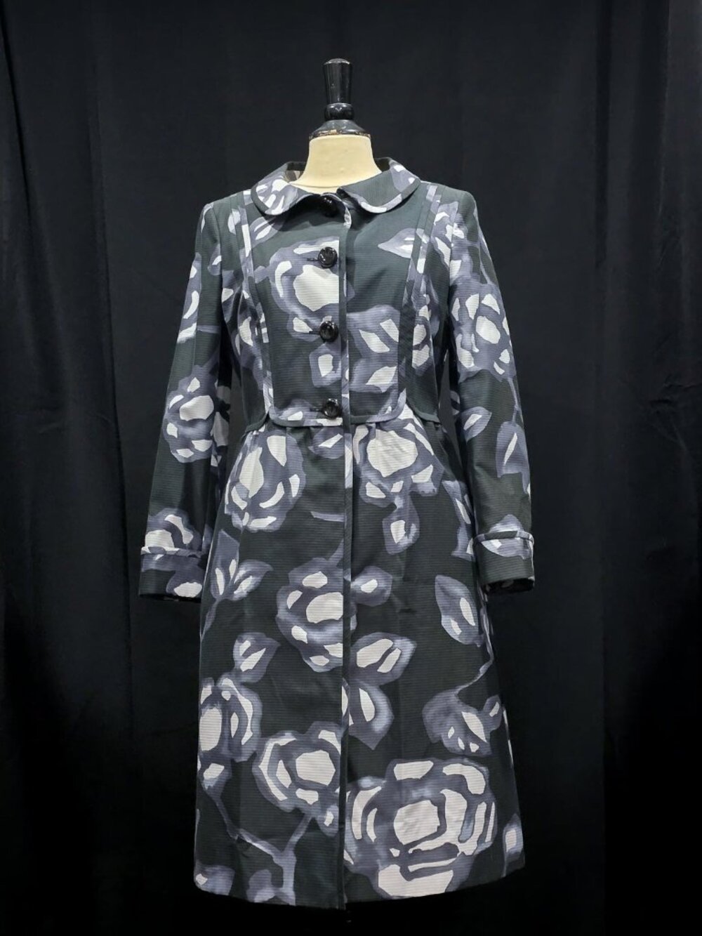 Rena Lange Two Piece Elegant Dress Set Roses Print Silk and Cotton Mix.